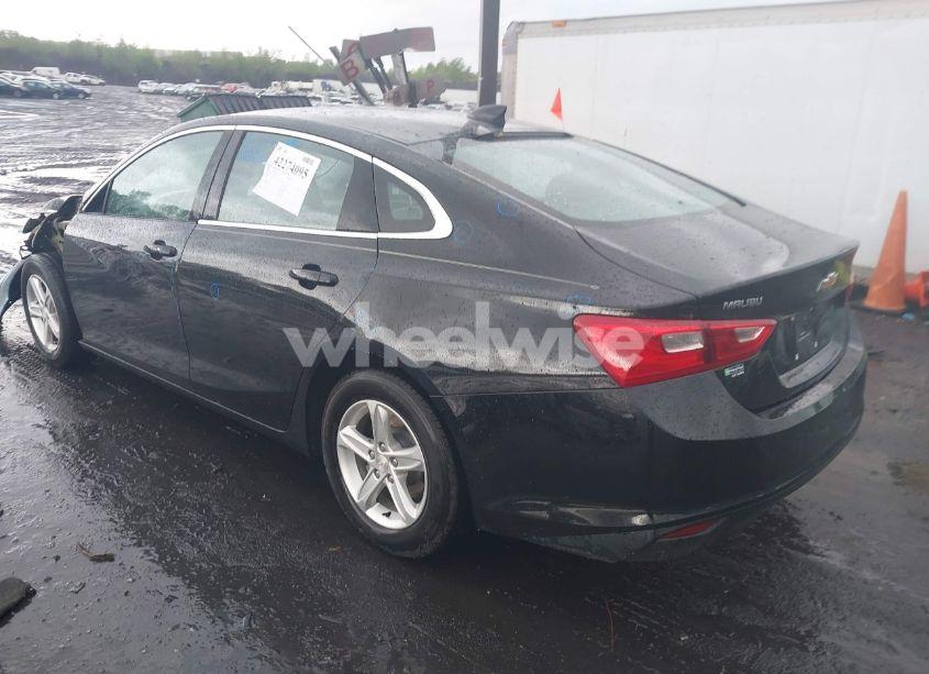Photo 3 of 2022 Chevrolet Malibu FWD LS (VIN 1G1ZB5ST5NF192051)