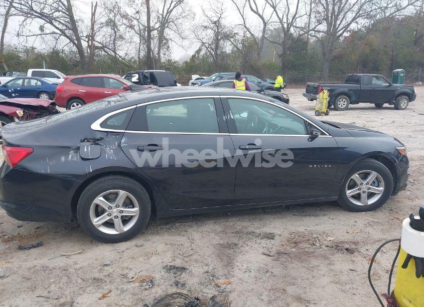 Photo 14 of 2022 Chevrolet Malibu FWD LS (VIN 1G1ZB5ST5NF198769)