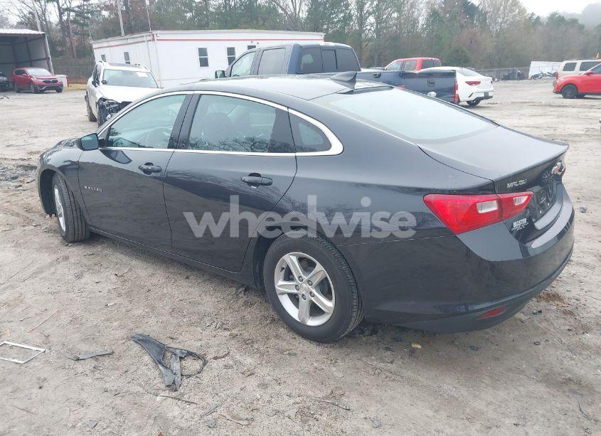Photo 3 of 2022 Chevrolet Malibu FWD LS (VIN 1G1ZB5ST5NF198769)