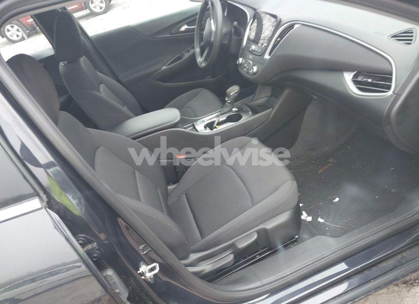 Photo 5 of 2022 Chevrolet Malibu FWD LS (VIN 1G1ZB5ST5NF198769)