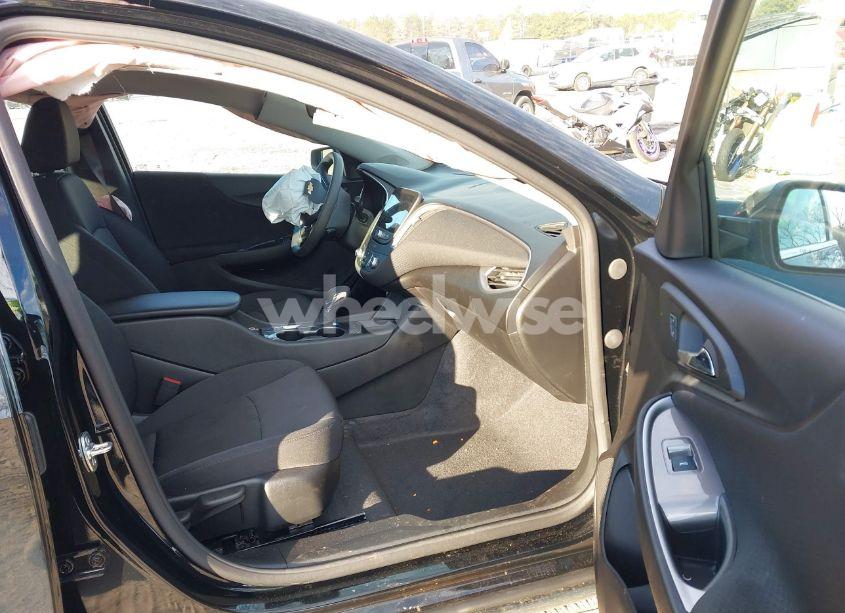 Photo 5 of 2024 Chevrolet Malibu FWD LS (VIN 1G1ZB5ST5RF249189)