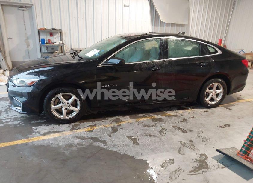 Photo 2 of 2016 Chevrolet Malibu LS (VIN 1G1ZB5ST6GF211340)