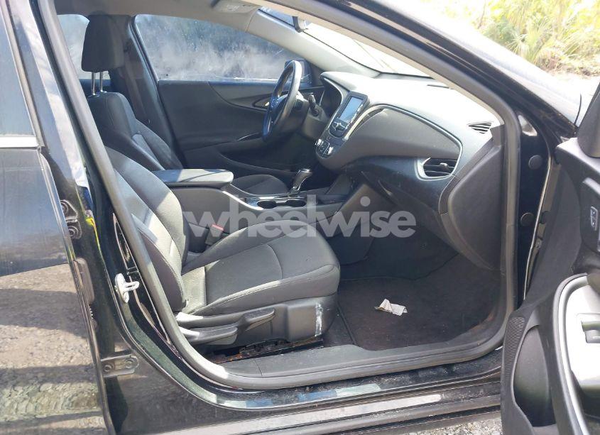 Photo 5 of 2016 Chevrolet Malibu LS (VIN 1G1ZB5ST6GF217221)