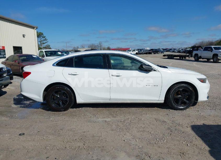 Photo 13 of 2016 Chevrolet Malibu LS (VIN 1G1ZB5ST6GF240000)