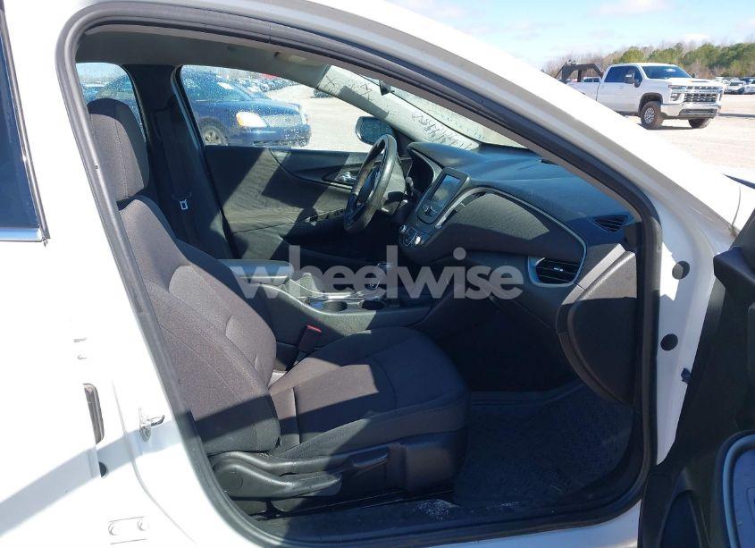 Photo 5 of 2016 Chevrolet Malibu LS (VIN 1G1ZB5ST6GF240000)