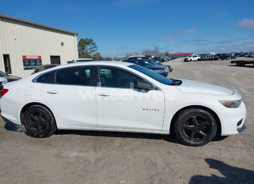 Photo 6 of 2016 Chevrolet Malibu LS (VIN 1G1ZB5ST6GF240000)