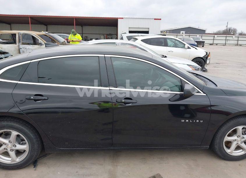 Photo 13 of 2016 Chevrolet Malibu LS (VIN 1G1ZB5ST6GF333938)