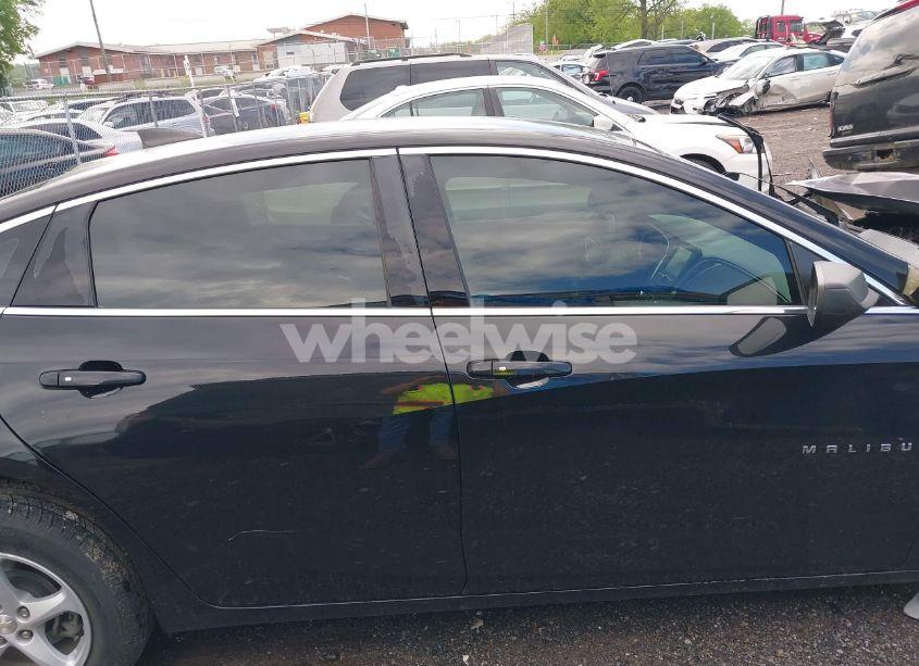 Photo 13 of 2017 Chevrolet Malibu LS (VIN 1G1ZB5ST6HF154011)