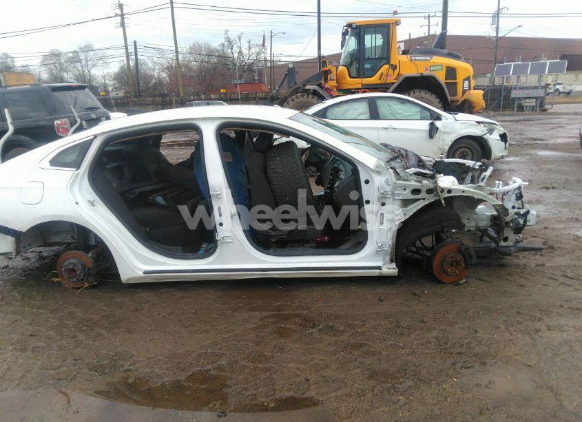 Photo 12 of 2017 Chevrolet Malibu LS (VIN 1G1ZB5ST6HF169611)