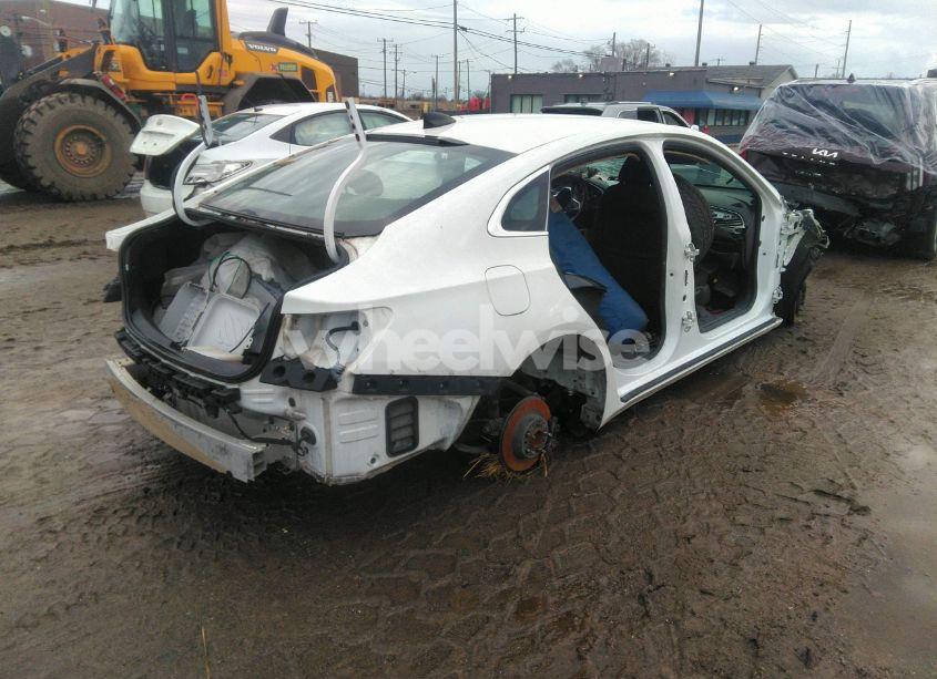 Photo 4 of 2017 Chevrolet Malibu LS (VIN 1G1ZB5ST6HF169611)