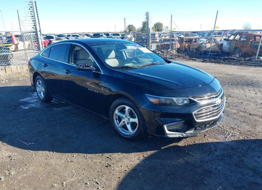 2017 Chevrolet Malibu LS (VIN 1G1ZB5ST6HF179068) main photo