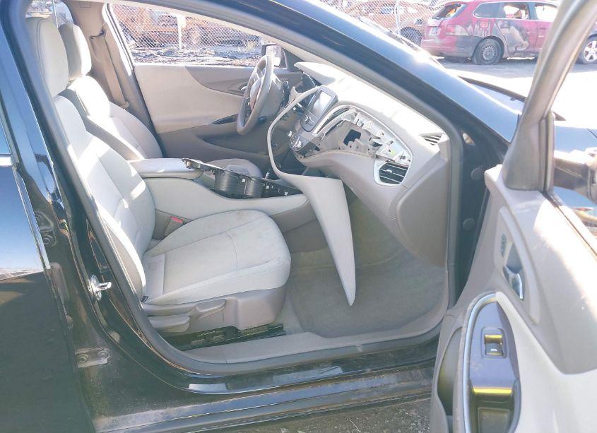 Photo 5 of 2017 Chevrolet Malibu LS (VIN 1G1ZB5ST6HF179068)