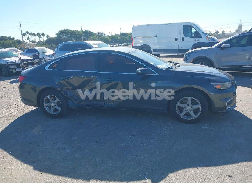 Photo 13 of 2017 Chevrolet Malibu LS (VIN 1G1ZB5ST6HF207337)