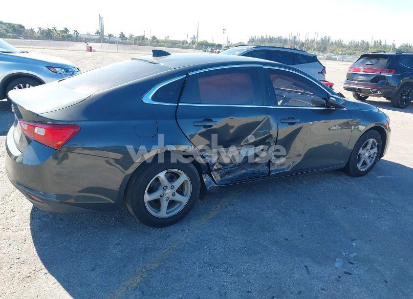 Photo 6 of 2017 Chevrolet Malibu LS (VIN 1G1ZB5ST6HF207337)