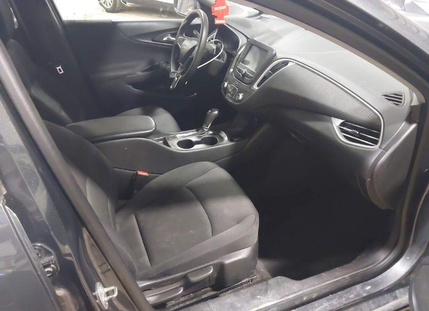 Photo 5 of 2017 Chevrolet Malibu LS (VIN 1G1ZB5ST6HF216121)