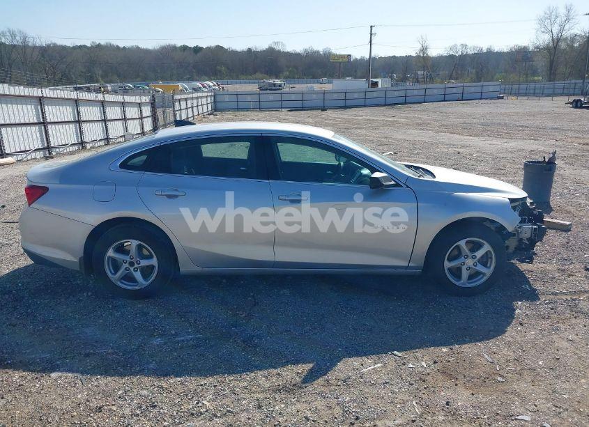Photo 13 of 2017 Chevrolet Malibu LS (VIN 1G1ZB5ST6HF265688)
