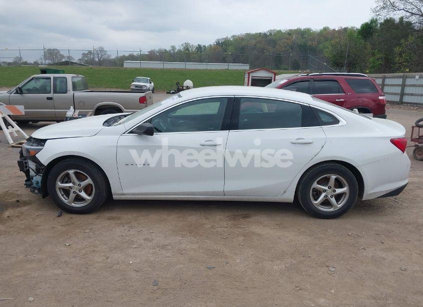 Photo 15 of 2018 Chevrolet Malibu 1LS (VIN 1G1ZB5ST6JF190738)