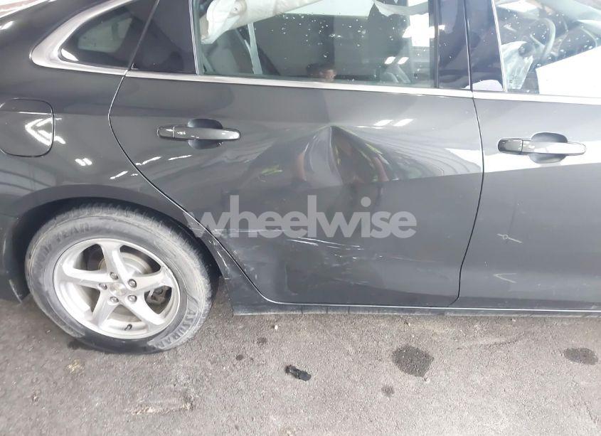 Photo 17 of 2018 Chevrolet Malibu 1LS (VIN 1G1ZB5ST6JF213824)