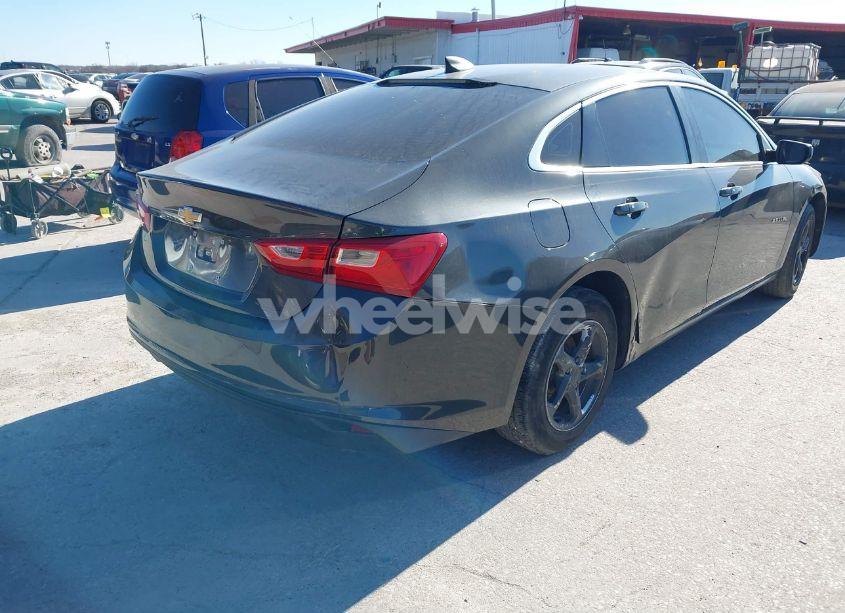 Photo 4 of 2018 Chevrolet Malibu 1LS (VIN 1G1ZB5ST6JF214911)