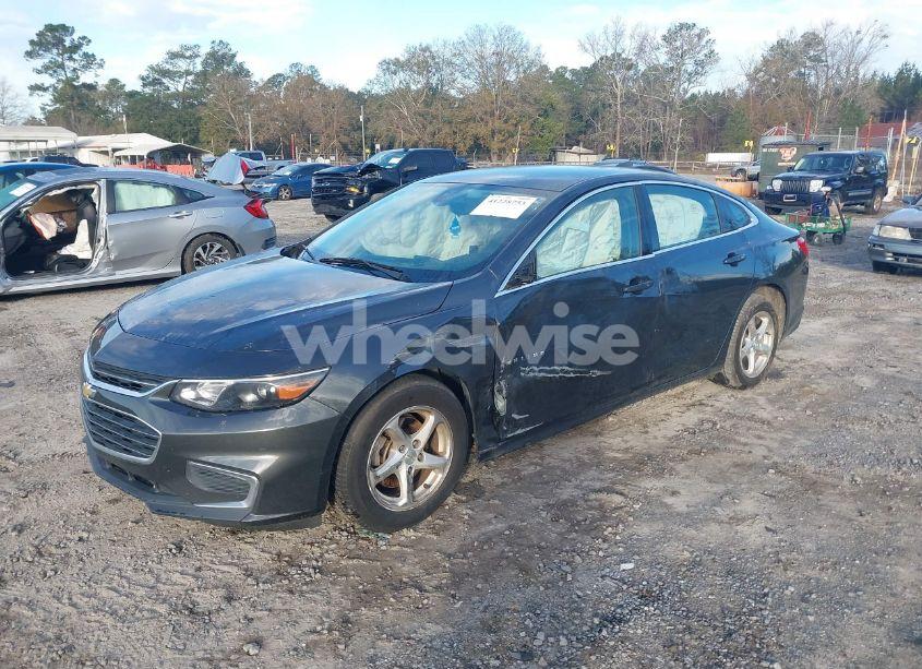 Photo 2 of 2018 Chevrolet Malibu 1LS (VIN 1G1ZB5ST6JF233362)