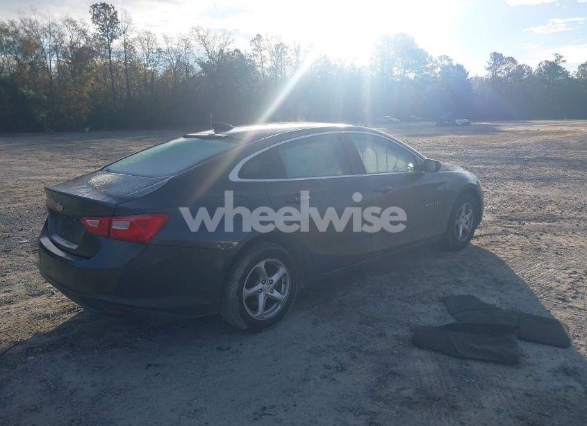 Photo 4 of 2018 Chevrolet Malibu 1LS (VIN 1G1ZB5ST6JF233362)