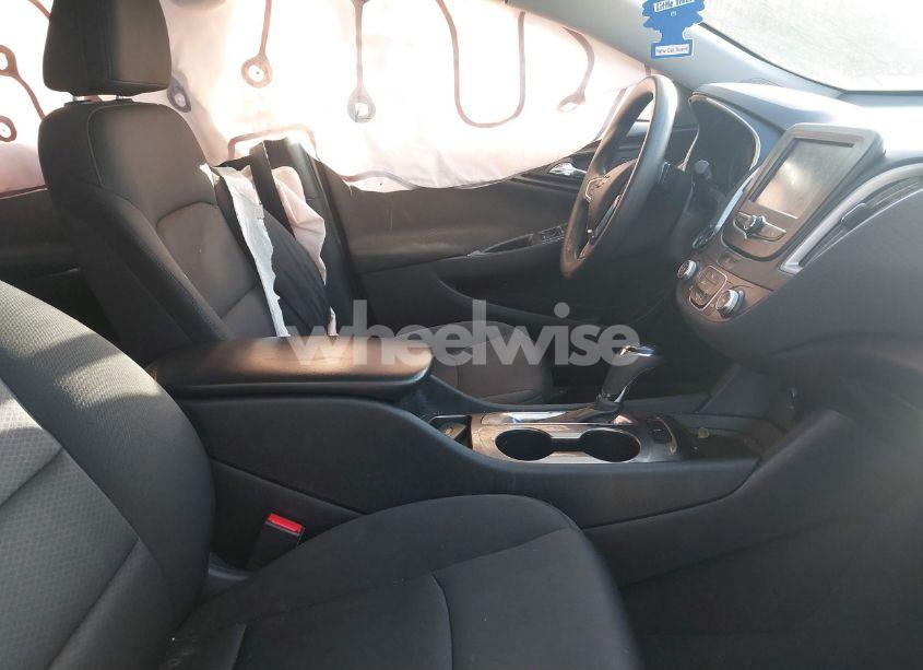 Photo 5 of 2018 Chevrolet Malibu 1LS (VIN 1G1ZB5ST6JF233362)