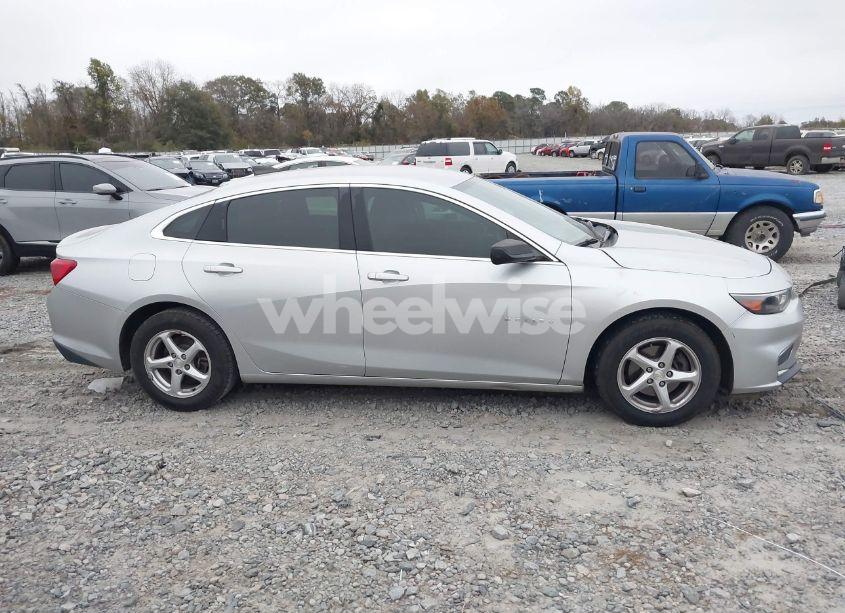 Photo 13 of 2018 Chevrolet Malibu 1LS (VIN 1G1ZB5ST6JF258486)