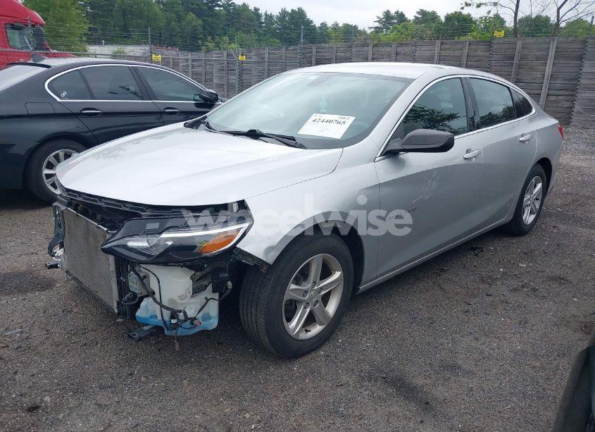 Photo 2 of 2019 Chevrolet Malibu 1LS (VIN 1G1ZB5ST6KF123168)