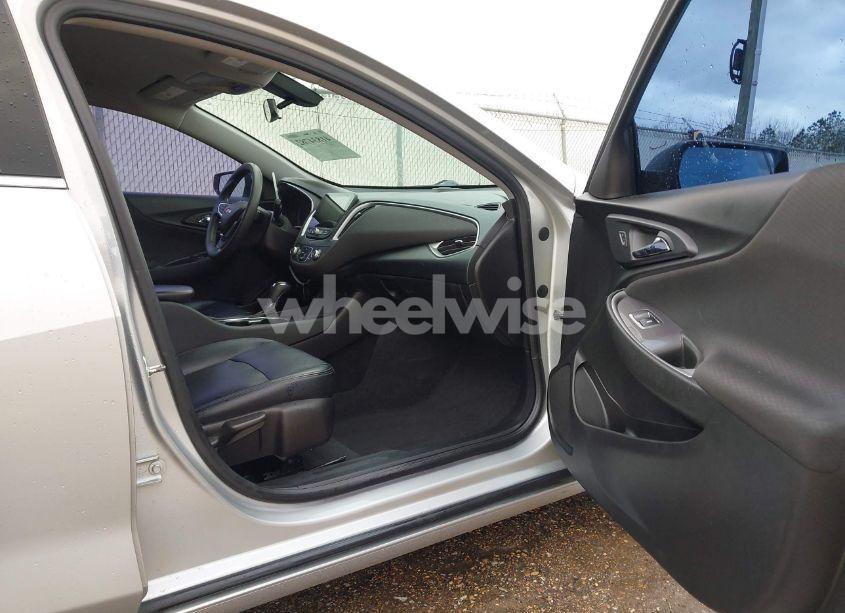 Photo 5 of 2019 Chevrolet Malibu 1LS (VIN 1G1ZB5ST6KF200587)