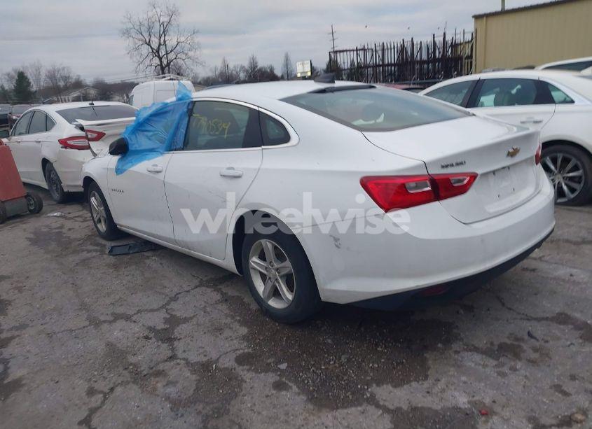 Photo 3 of 2020 Chevrolet Malibu FWD LS (VIN 1G1ZB5ST6LF083885)