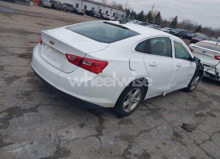 Photo 4 of 2020 Chevrolet Malibu FWD LS (VIN 1G1ZB5ST6LF083885)