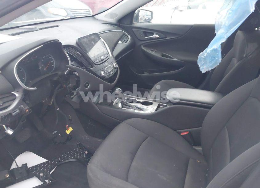 Photo 5 of 2020 Chevrolet Malibu FWD LS (VIN 1G1ZB5ST6LF083885)
