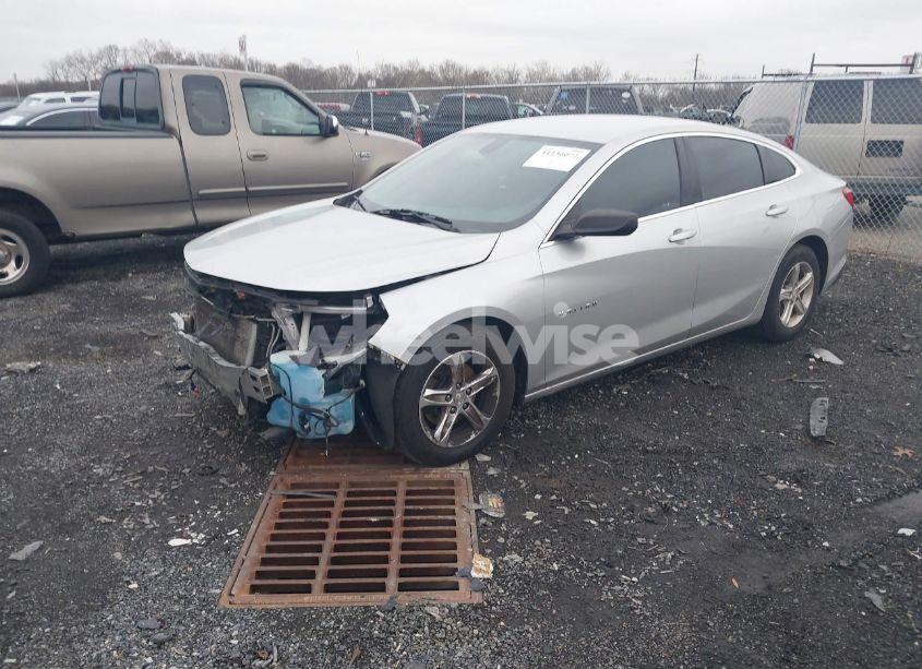 Photo 2 of 2020 Chevrolet Malibu FWD LS (VIN 1G1ZB5ST6LF117582)