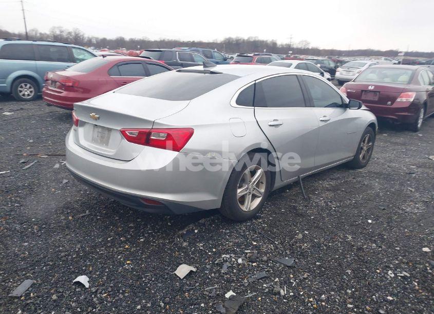 Photo 4 of 2020 Chevrolet Malibu FWD LS (VIN 1G1ZB5ST6LF117582)