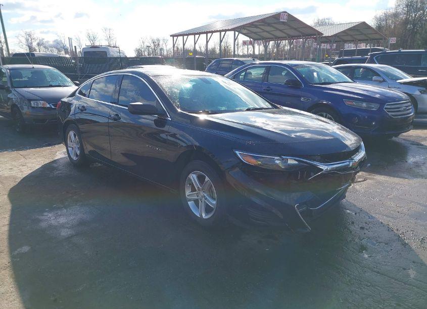 2020 Chevrolet Malibu FWD LS (VIN 1G1ZB5ST6LF126458) main photo