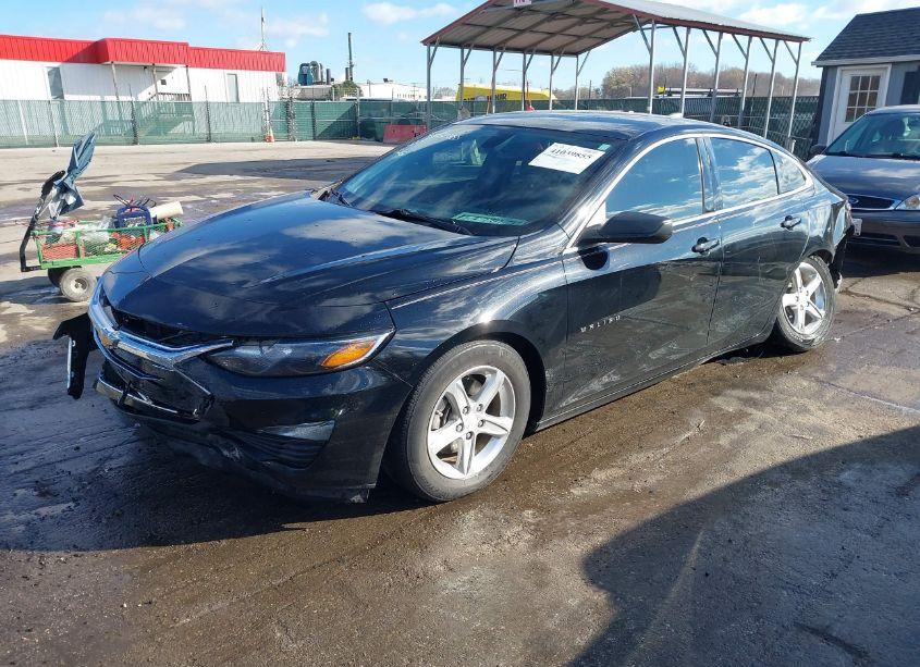 Photo 2 of 2020 Chevrolet Malibu FWD LS (VIN 1G1ZB5ST6LF126458)