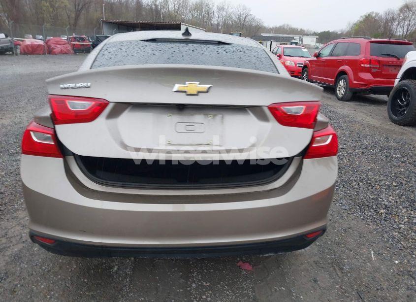 Photo 16 of 2022 Chevrolet Malibu FWD LS (VIN 1G1ZB5ST6NF211058)