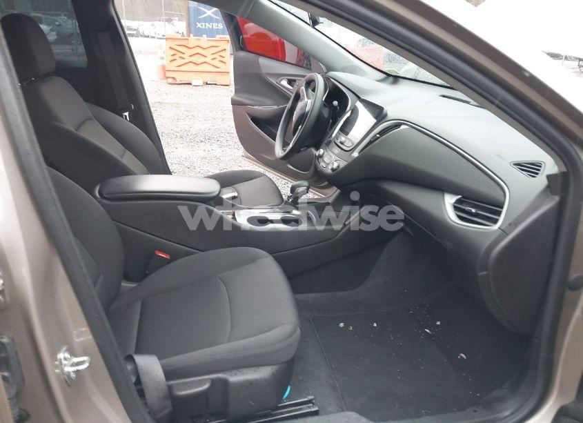 Photo 5 of 2022 Chevrolet Malibu FWD LS (VIN 1G1ZB5ST6NF211058)