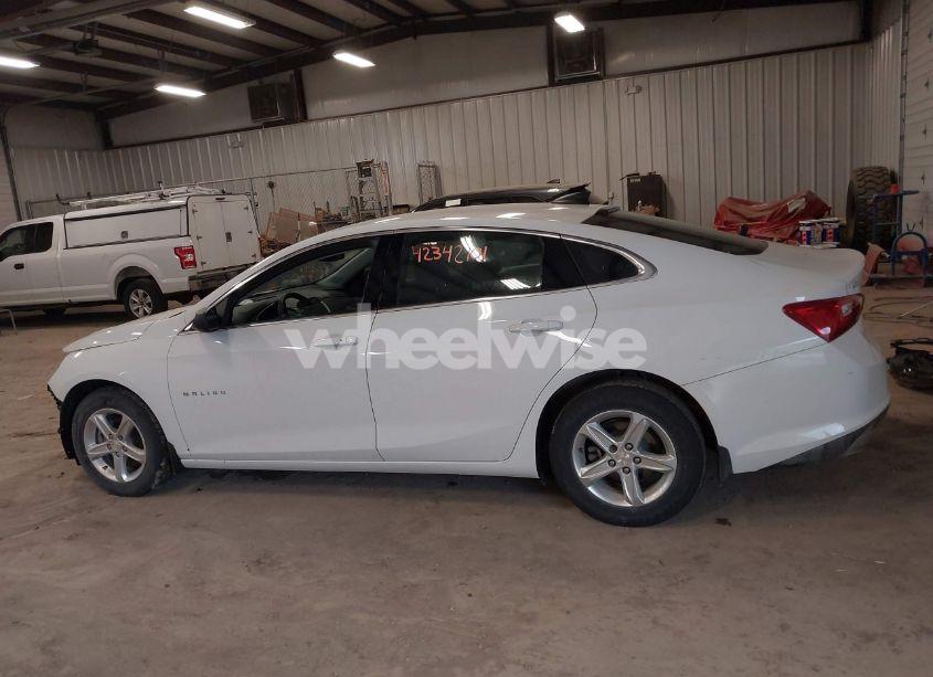 Photo 14 of 2022 Chevrolet Malibu FWD LS (VIN 1G1ZB5ST6NF211528)