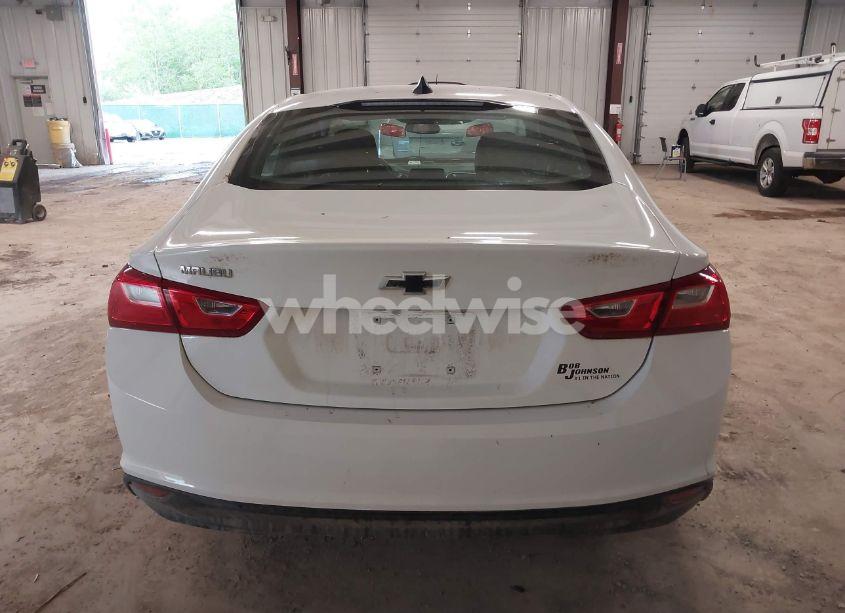Photo 16 of 2022 Chevrolet Malibu FWD LS (VIN 1G1ZB5ST6NF211528)