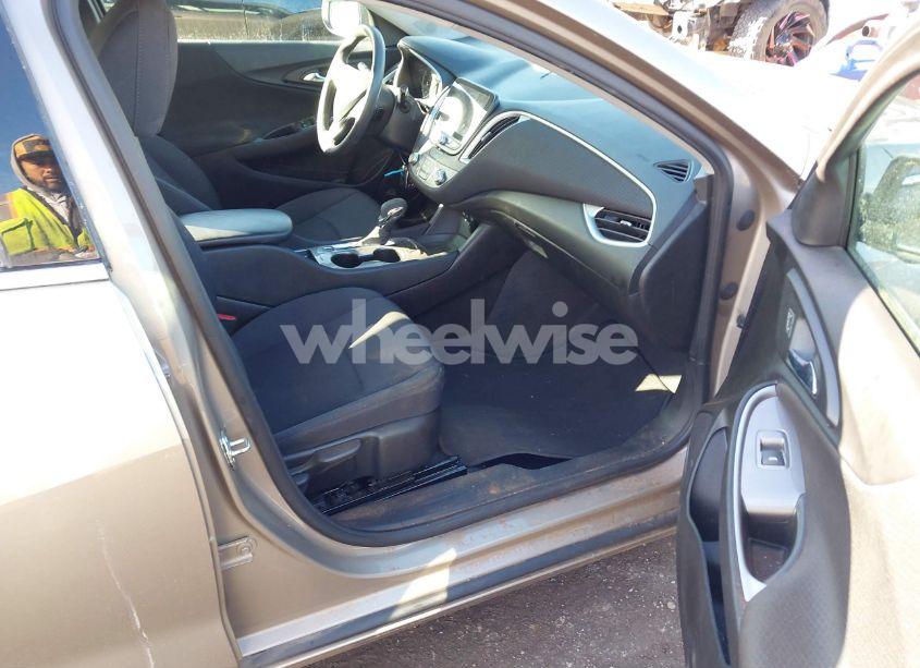 Photo 5 of 2023 Chevrolet Malibu LS (VIN 1G1ZB5ST6PF119340)