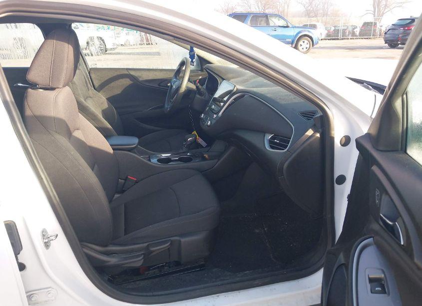 Photo 5 of 2023 Chevrolet Malibu FWD LS (VIN 1G1ZB5ST6PF184057)