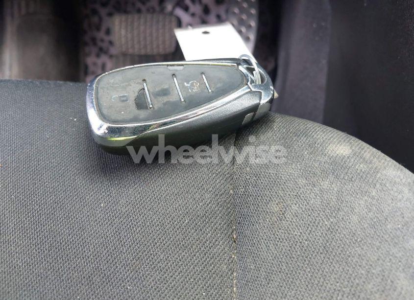 Photo 11 of 2016 Chevrolet Malibu LS (VIN 1G1ZB5ST7GF270770)