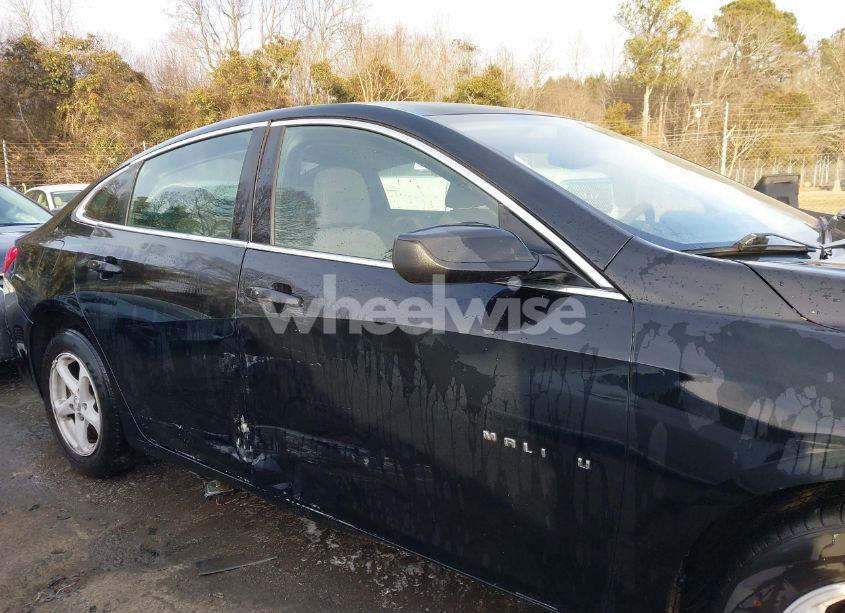 Photo 13 of 2016 Chevrolet Malibu LS (VIN 1G1ZB5ST7GF313195)