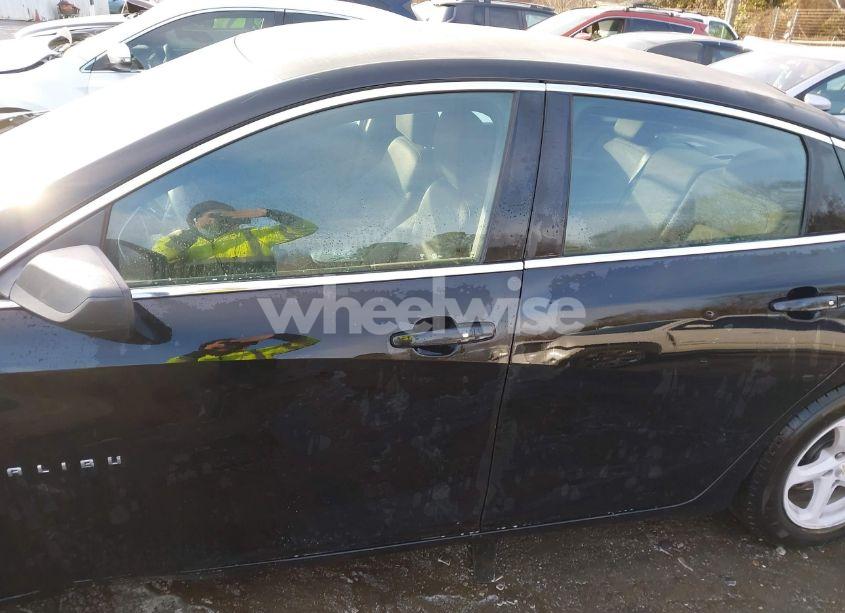 Photo 14 of 2016 Chevrolet Malibu LS (VIN 1G1ZB5ST7GF313195)