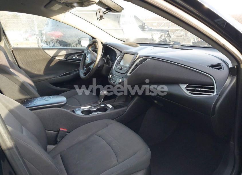 Photo 5 of 2016 Chevrolet Malibu LS (VIN 1G1ZB5ST7GF313195)