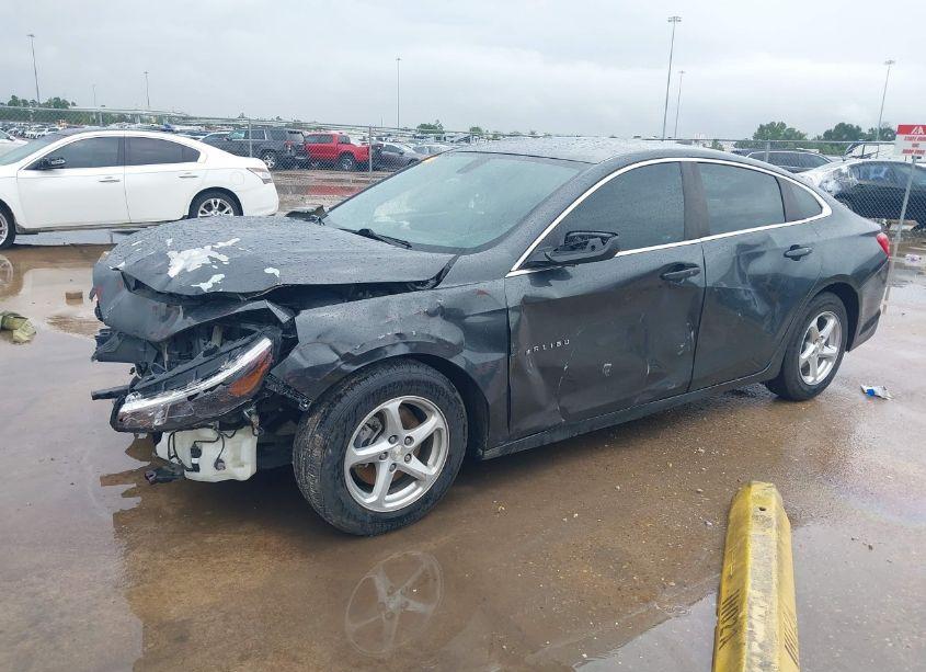 Photo 2 of 2017 Chevrolet Malibu LS (VIN 1G1ZB5ST7HF101513)