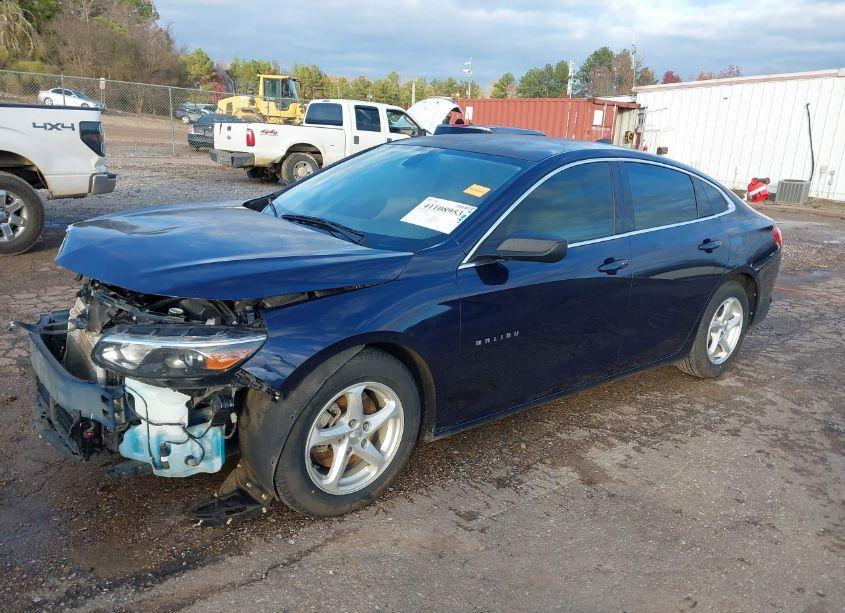Photo 2 of 2017 Chevrolet Malibu LS (VIN 1G1ZB5ST7HF109045)