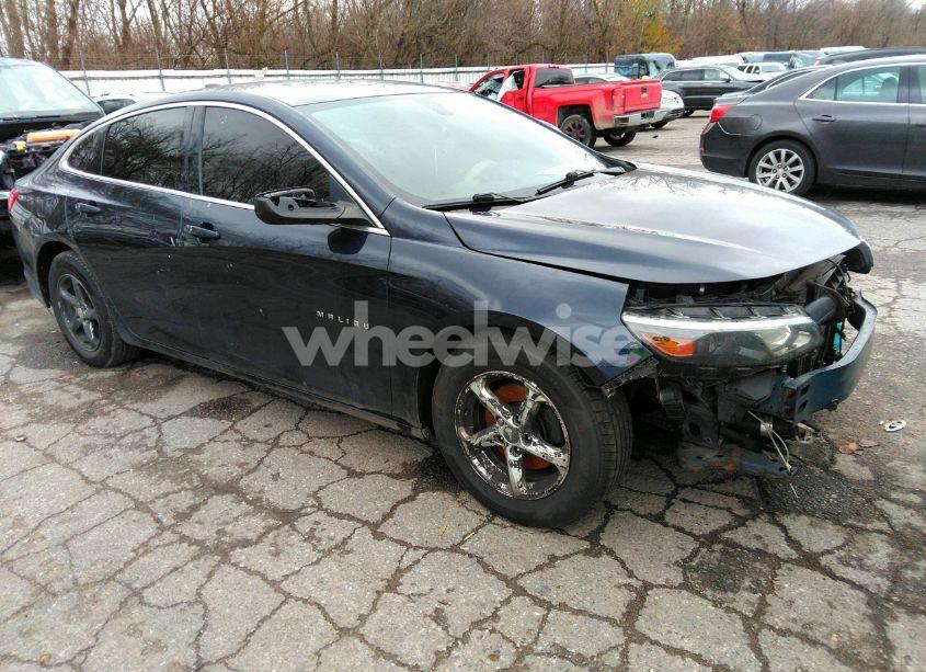 2017 Chevrolet Malibu LS (VIN 1G1ZB5ST7HF113466) main photo