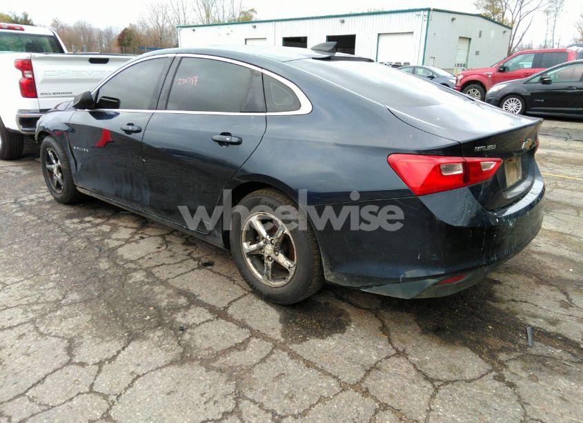 Photo 3 of 2017 Chevrolet Malibu LS (VIN 1G1ZB5ST7HF113466)